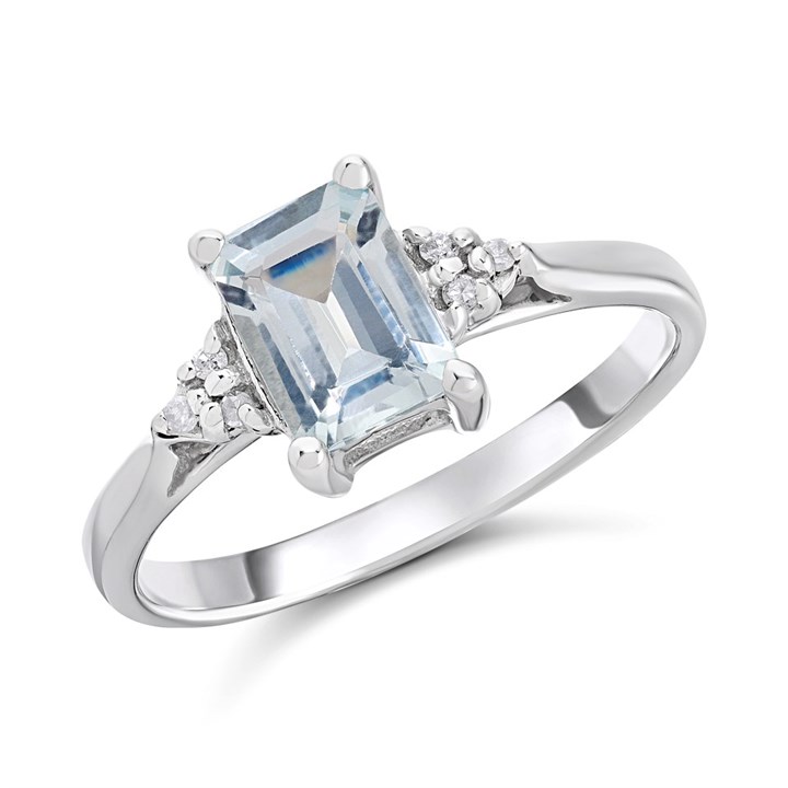 9ct White Gold Aquamarine And Diamond Ring - D63178