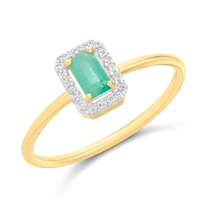 9ct Rectangular Emerald And Diamond Cluster Ring - D7638