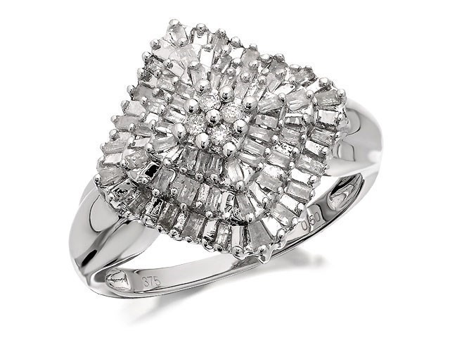 9ct White Gold Diamond Cluster Ring - 1/2ct - D7706