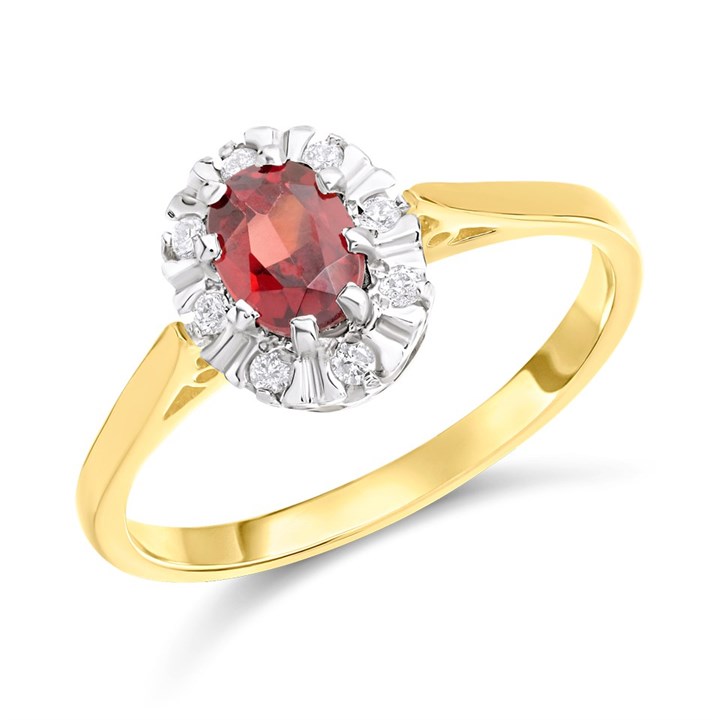 9ct Oval Garnet  And Diamond Cluster Ring - D8495