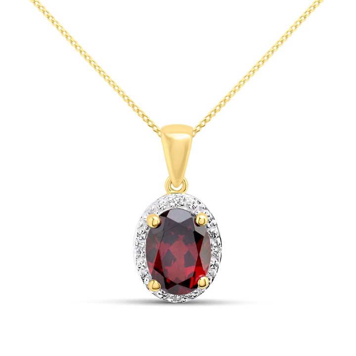 9ct Oval Garnet And Diamond Necklace - D97130