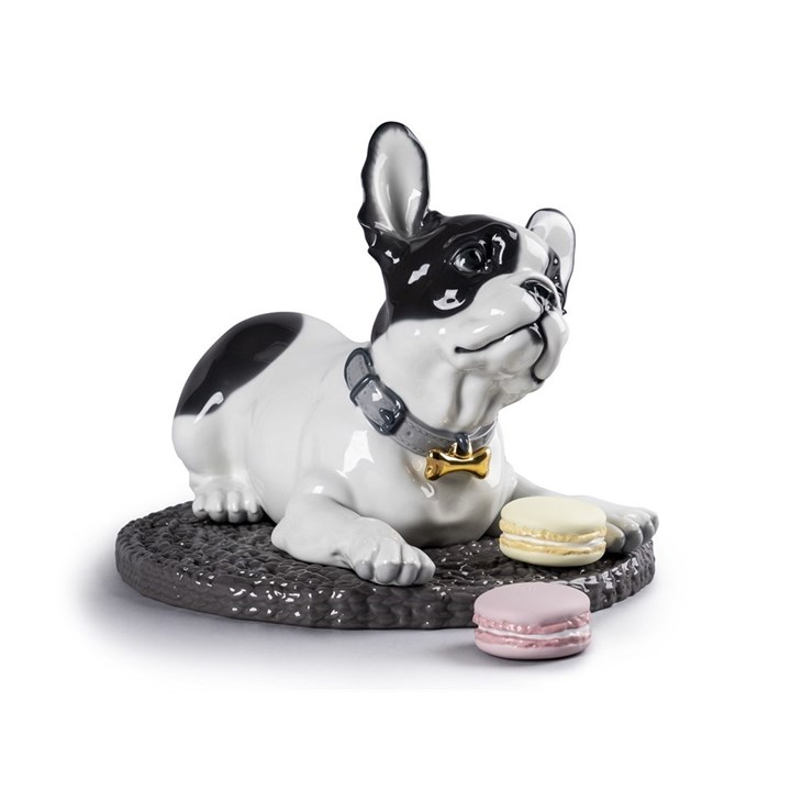 Lladro 01009398 French Bulldog With Macaroons - P43100