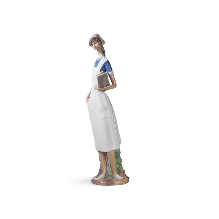 Lladro 01004603 Nurse - P4716