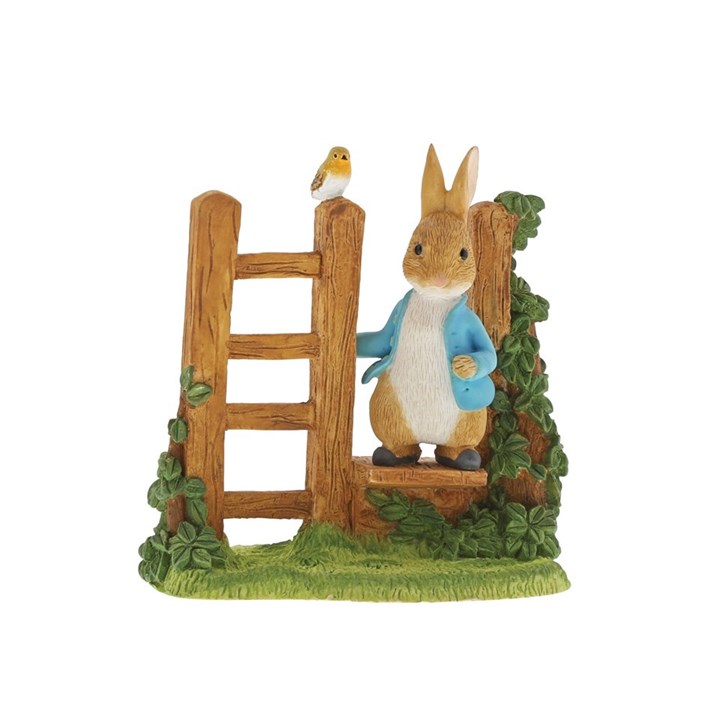 Beatrix Potter A29835 Peter Rabbit On Wooden Stile - P8788