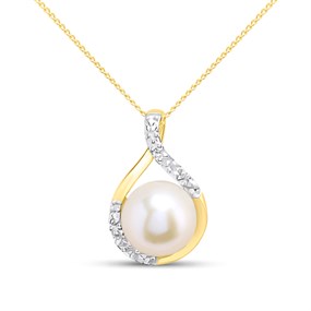 9ct Freshwater Pearl And Diamond Necklace - D97132