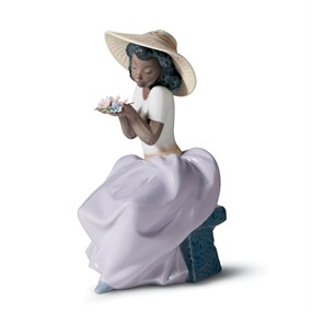 Lladro 01006822 Sweet Fragrance - P44142