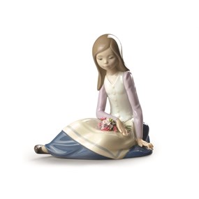 Lladro 01009221 Contemplative Young Girl - P4444
