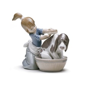Lladro 01005455 Bashful Bather - P4718