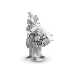 Lladro 01007055 The Happiest Day (Re-Deco) - P4777